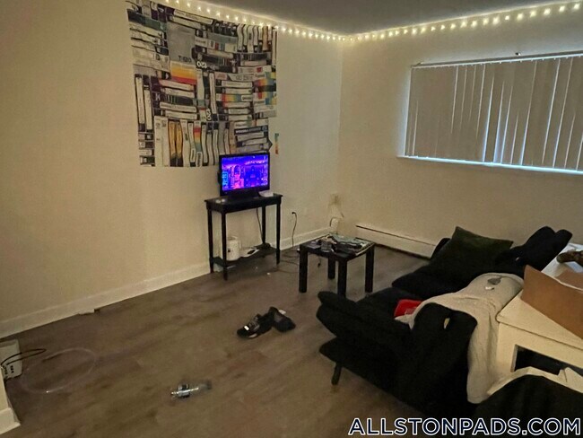 Foto del edificio - 84 Gardner St