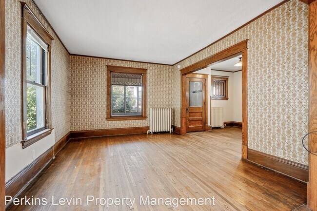 Building Photo - 5 br, 1.5 bath House - 1078 17th Ave Se