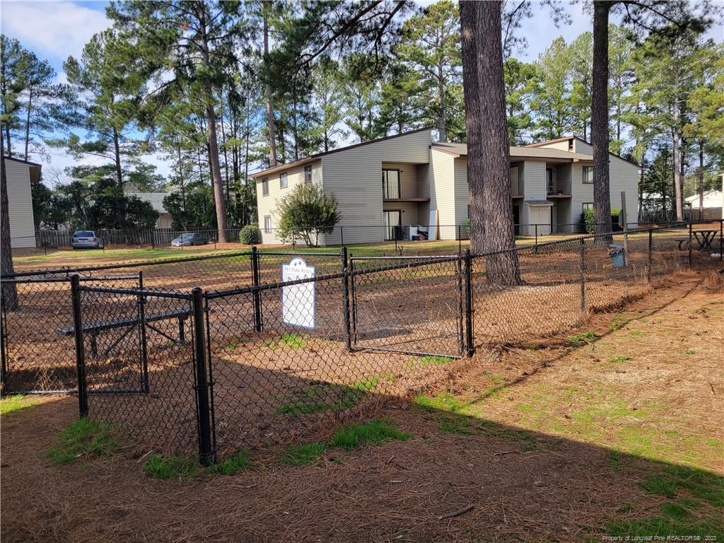 Foto del edificio - 941 Applewood Ln