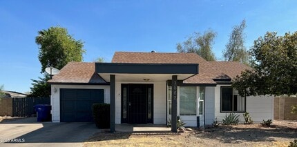 Building Photo - 1562 N Horne