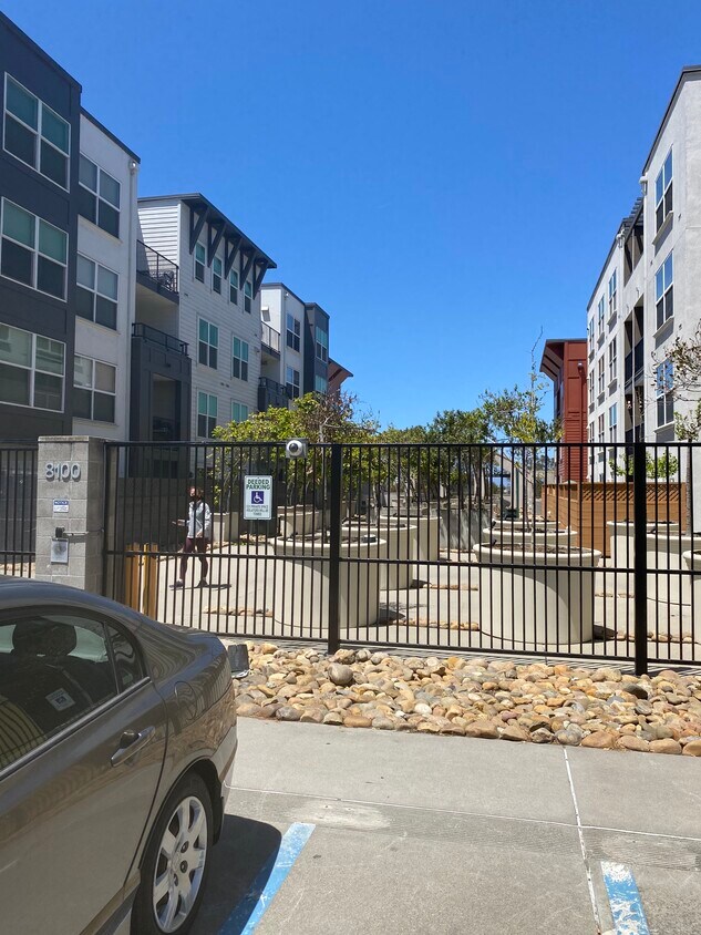 Entrance to 8100 - 8100 Oceanview Ter