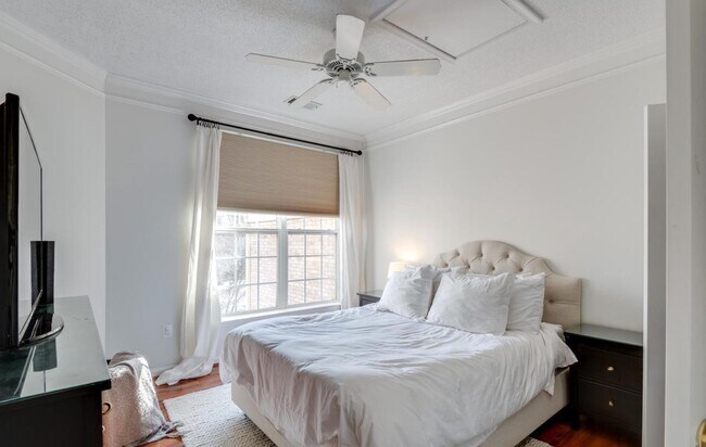 Foto del edificio - 12160 Abington Hall Pl