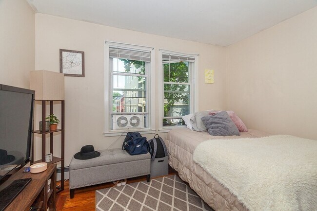 Foto del edificio - 10 Steeves Cir