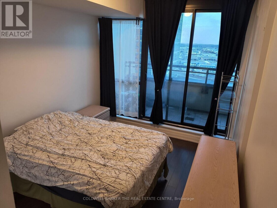 Photo du bâtiment - 2900 Highway No 7 One Bedroom 2107 Hwy