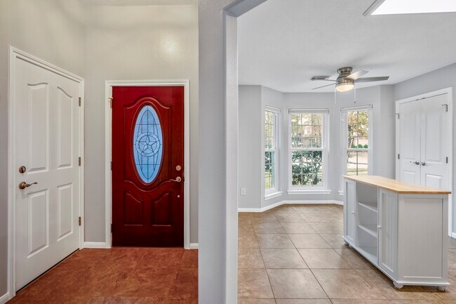 Foto del edificio - 2923 Goldspring Ln