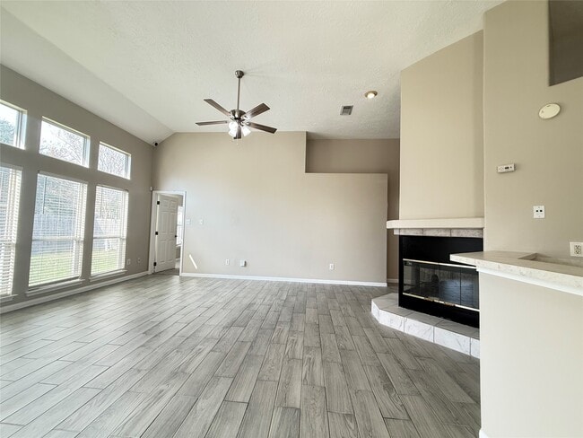 Building Photo - 6111 Settlers Village Dr