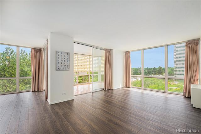 Foto del edificio - 3100 E Cherry Creek S Dr