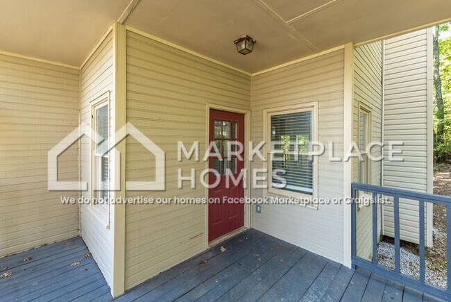 Foto del edificio - 531 Farmingdale Rd SE