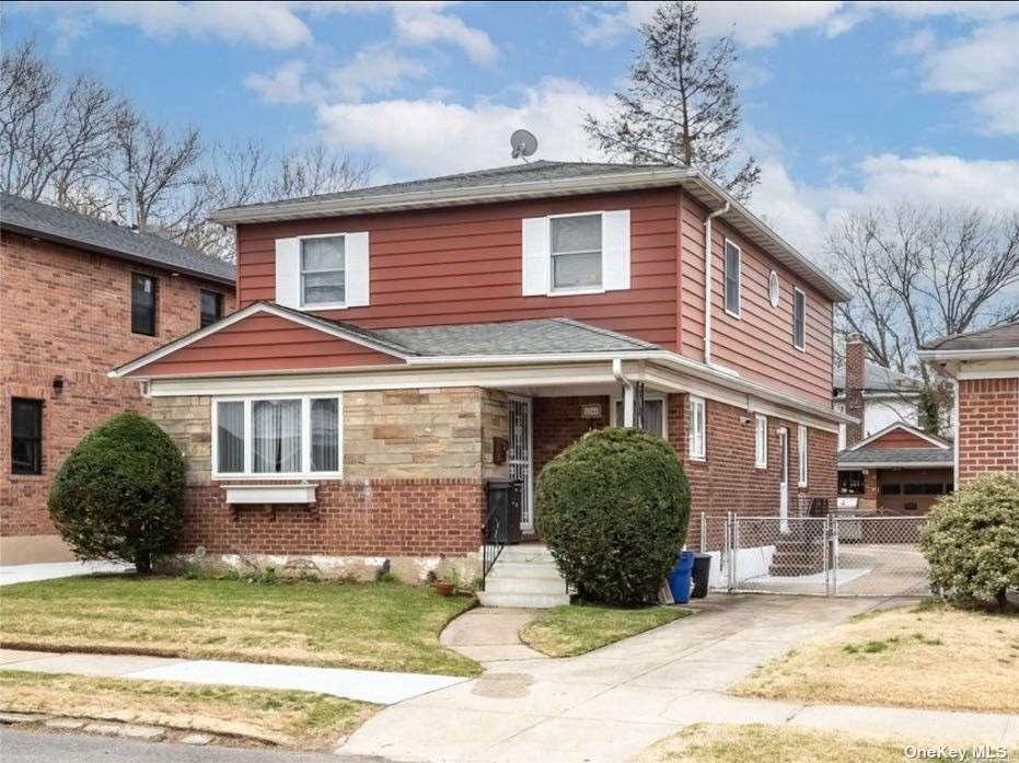 Primary Photo - 69-44 Cloverdale Blvd