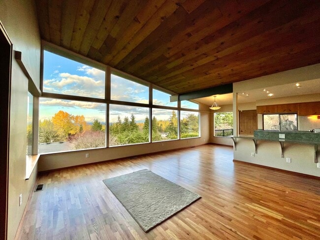 Building Photo - Great Home For Rent