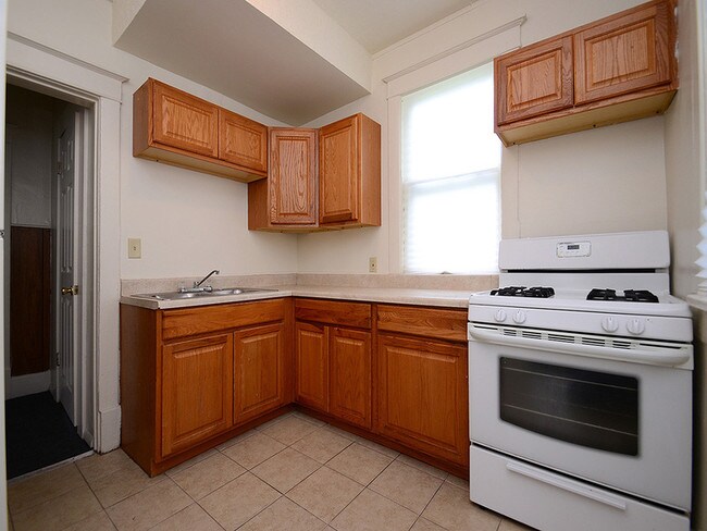 Building Photo - 3124 N 16th St