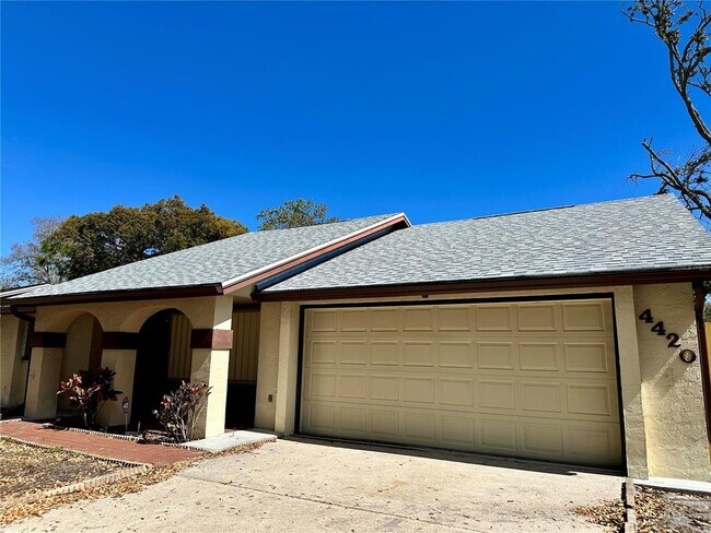 Building Photo - 4420 Sawgrass Blvd