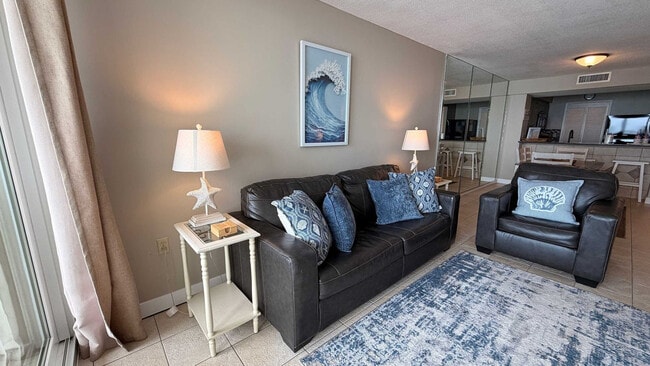 Foto del edificio - 7205 Thomas Dr