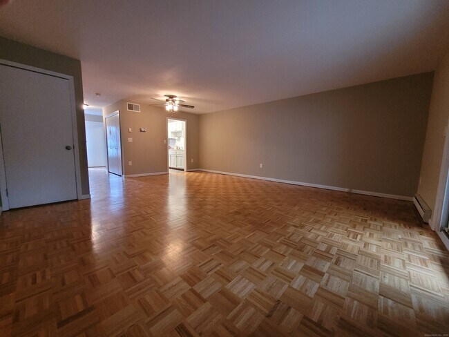 Foto del edificio - 17 Pine Ct