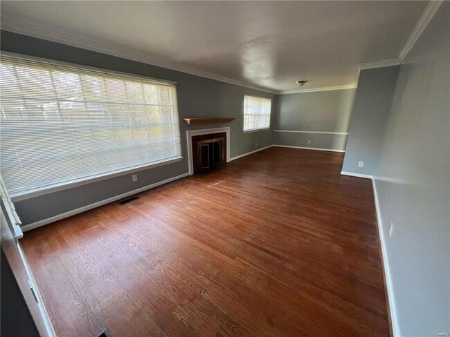 Building Photo - 1565 Zurich Dr