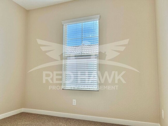 Building Photo - 4038 E Erie St