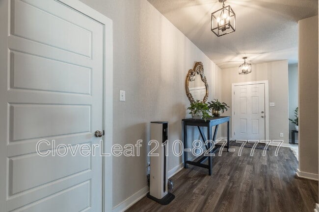 Foto del edificio - 709 Stonemanor Bay