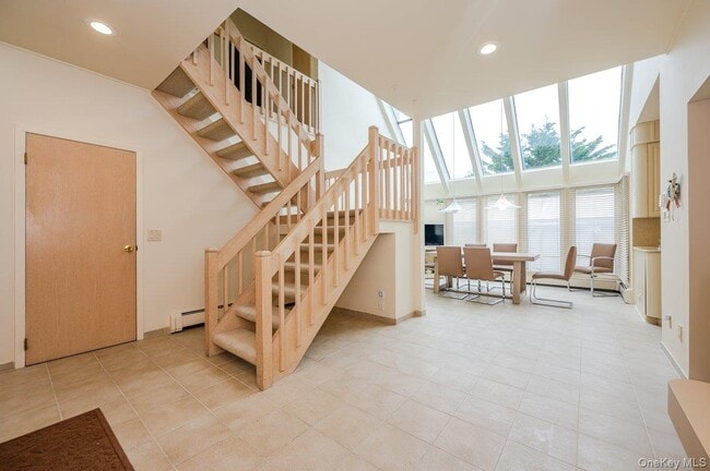 Building Photo - 40 Cayuga Ave