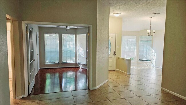 Foto del edificio - 2931 Parkwood Manor Dr