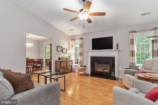 Building Photo - 870 Boatswain Way