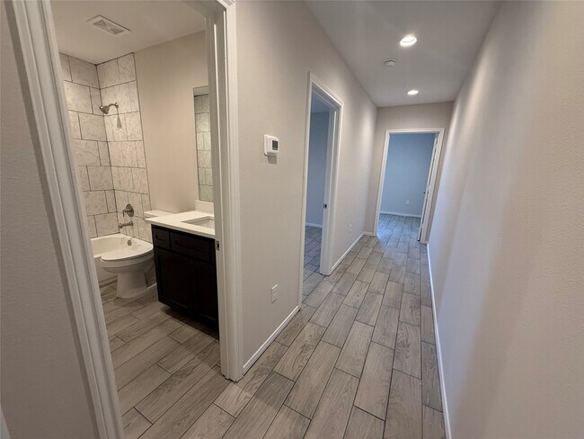 Foto del edificio - 5530 Hillman St