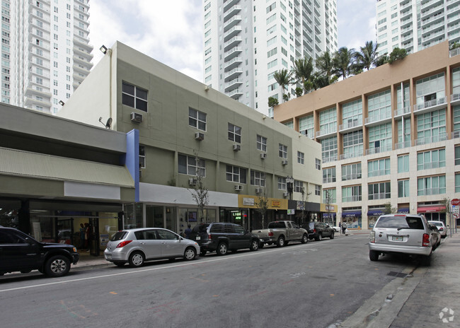 Building Photo - Everglades Apartments