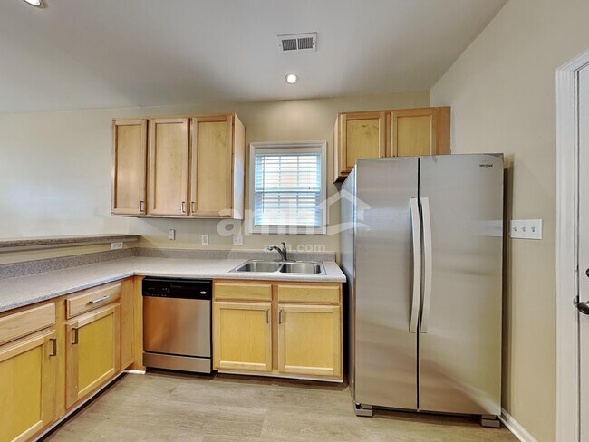 Foto del edificio - 8629 Boysenberry Ln