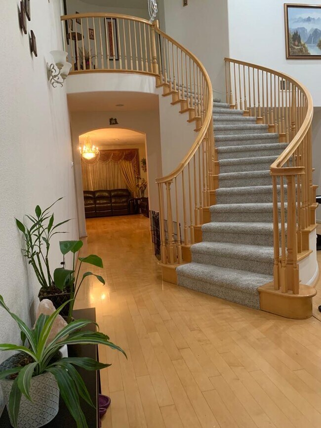 Building Photo - 4211 indigo oak court