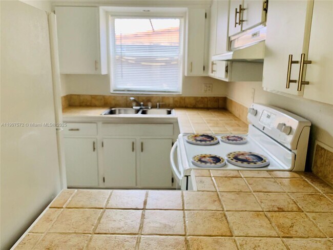 Foto del edificio - 15102 SW 81st St