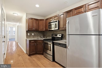 Building Photo - 2238 N Park Ave