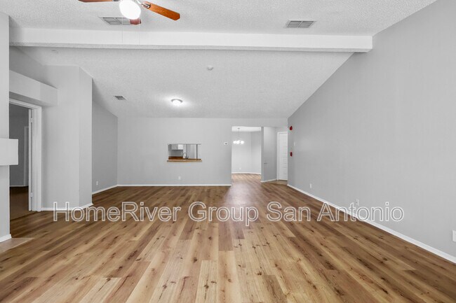 Foto del edificio - 6827 Country Haven