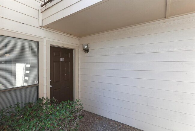 Foto del edificio - 2277 S Kirkwood Rd