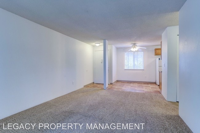 Foto del edificio - 3835 NE 152nd Ave