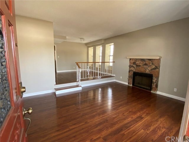 Building Photo - 121 N Muscatel Ave