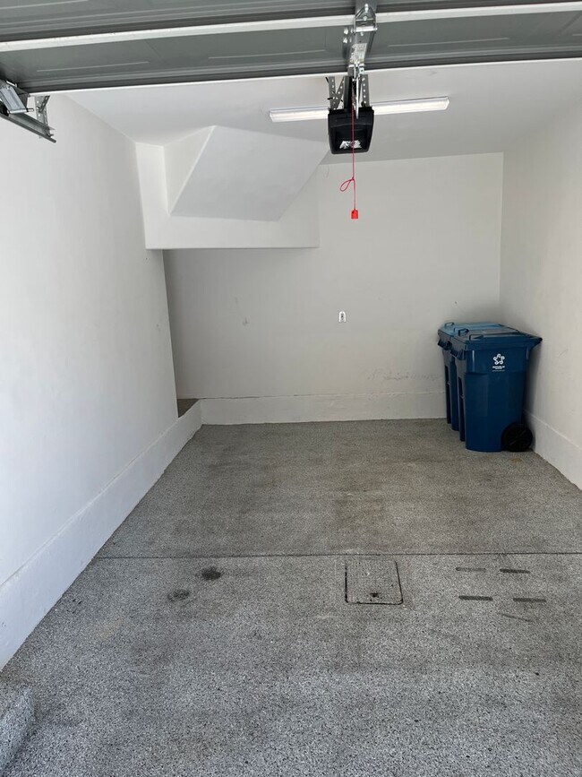 Foto del edificio - 2 BED / 2 BA - ALL APPLIANCES - COMMUNITY ...