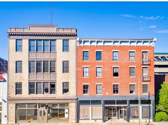Interior Photo - 1322 W Broad St