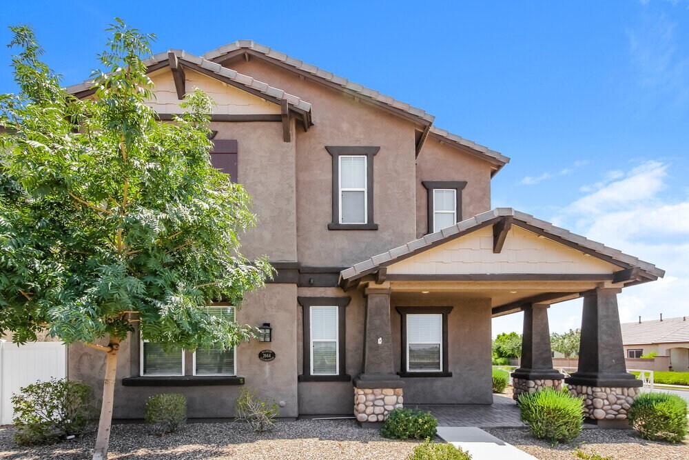 Primary Photo - 2664 S Santa Rita