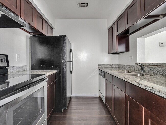 Building Photo - 12658 Ashford Meadow Dr