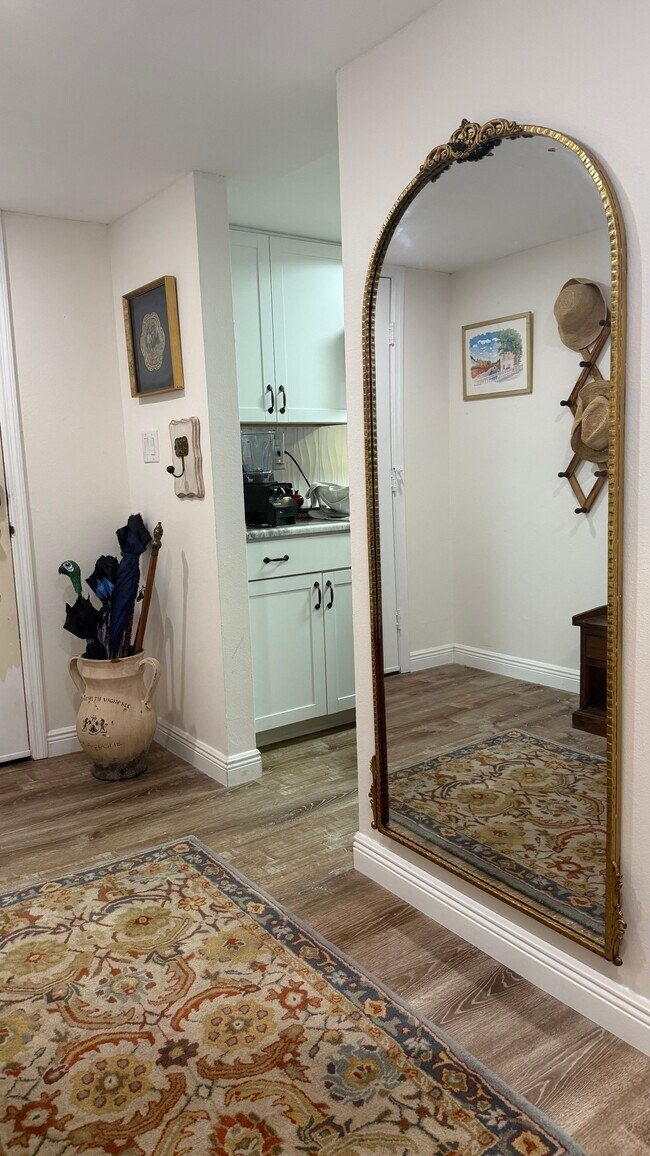 Foto del edificio - 90 S Highland Ave