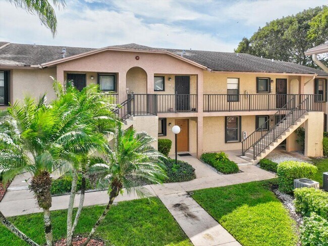 Foto del edificio - 9485 Boca Cove Cir