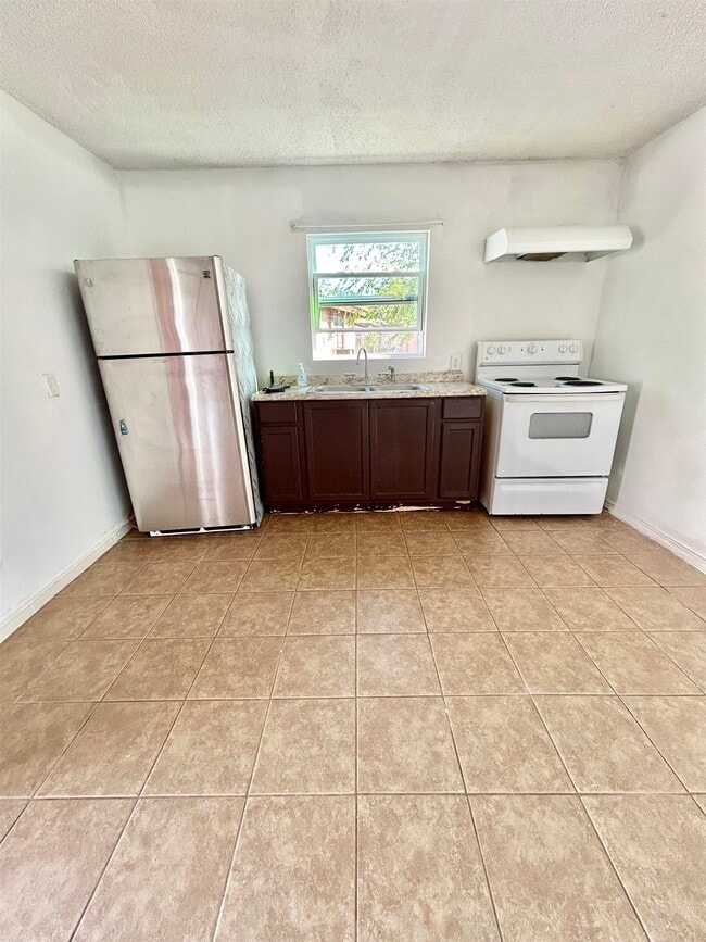 Building Photo - 116 Soledad Loop