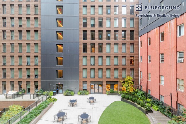 Foto del edificio - 244 W 29th St