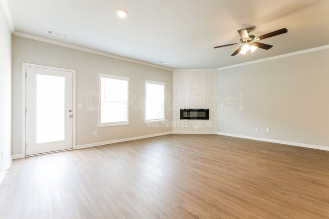 Photo - 5350 Fox Den Road Townhome