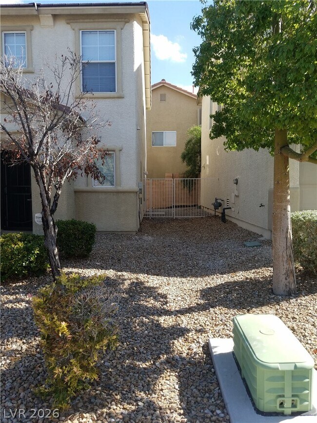 Foto del edificio - 11940 S Wild Chamomile St