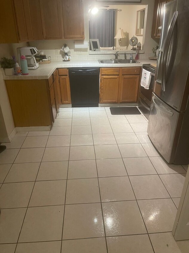 Primary Photo - 3 bedroom 2 bath condo at Tuscany Place in...