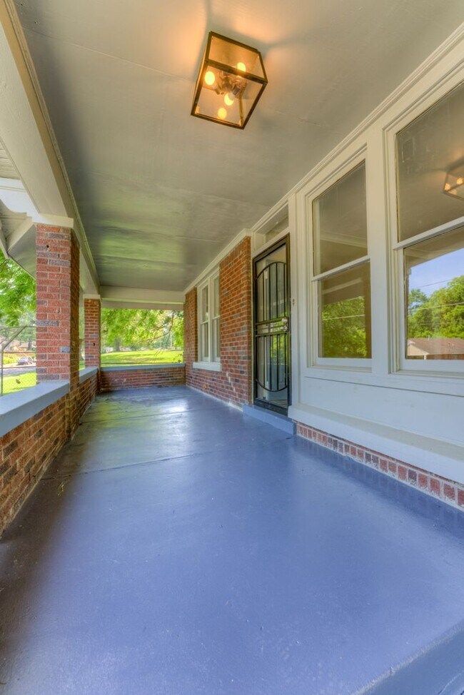 Foto del edificio - Rent reduced & Move-in Special - 1/2 off f...
