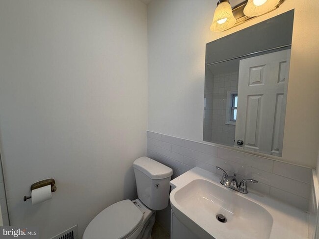 Building Photo - 226 Outlook Blvd