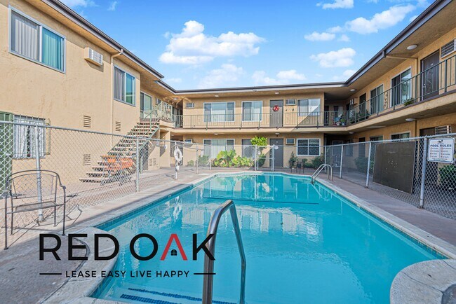 Building Photo - Lovely, Sun-Drenched Studio Featuring Hard...