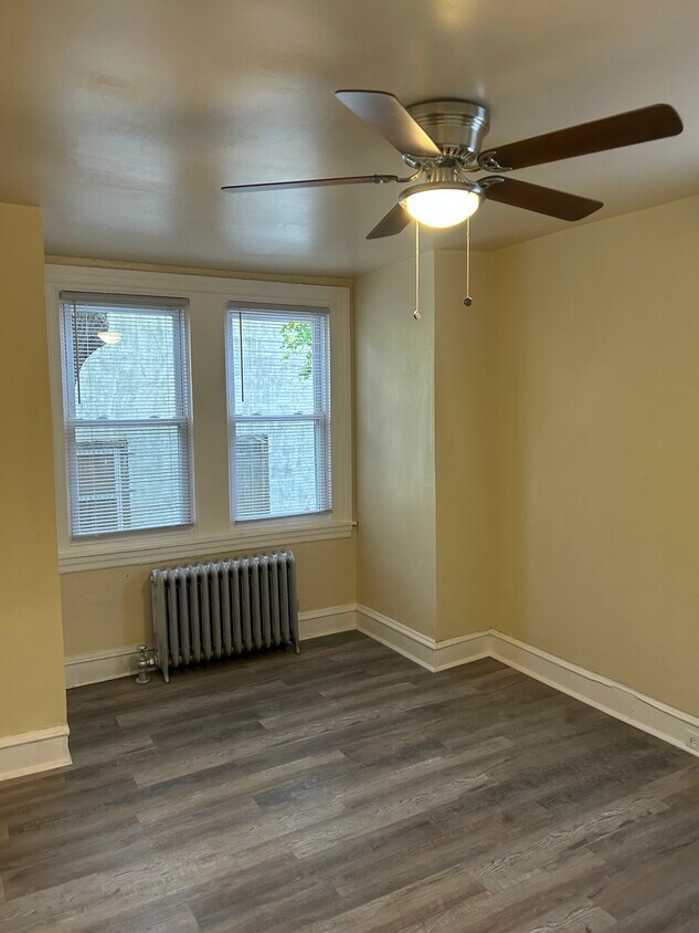 Foto principal - 1839 Church Ln