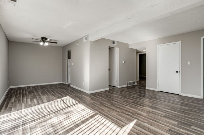 Interior Photo - Oakwood Garden Apartments